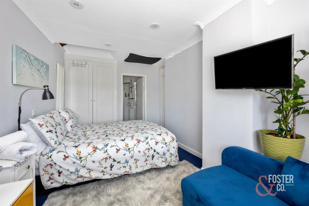 Woodland Avenue, 79, Copse Wood Cottages-003.jpg