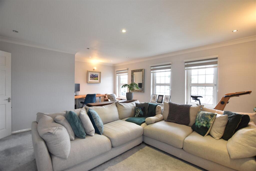 THE RIDINGS , ASHTEAD