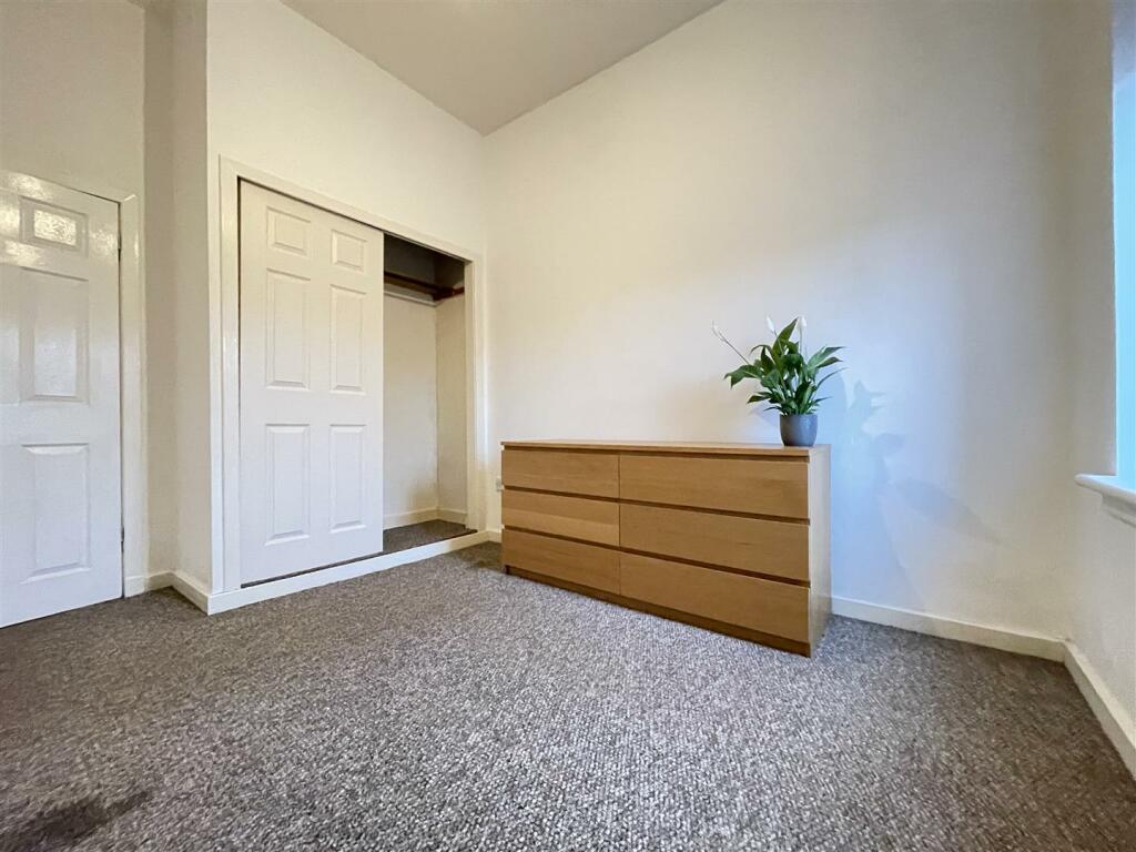 Bed 2.JPEG
