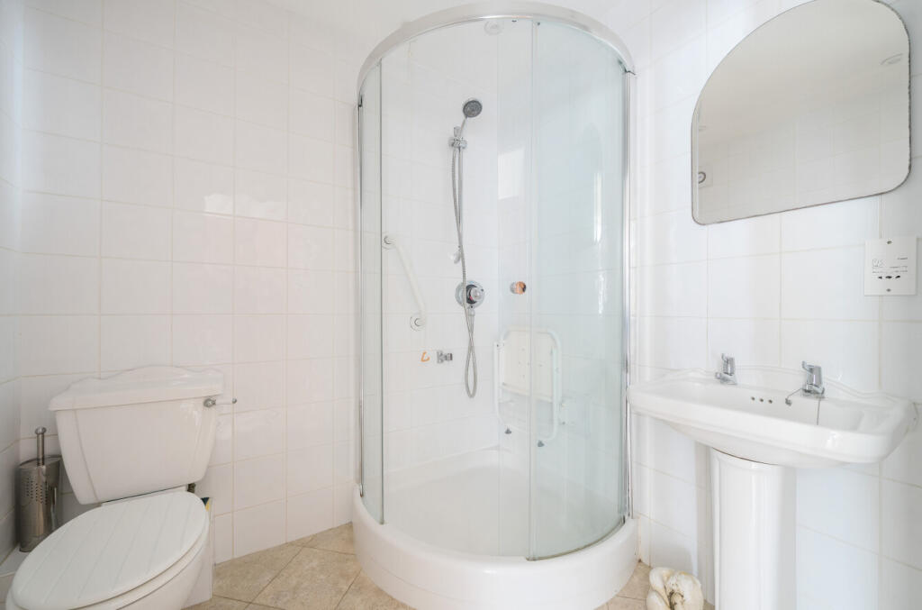 1363016-7-68f7718...