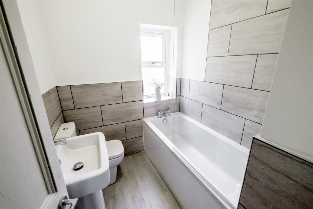 HOUSE BATHROOM