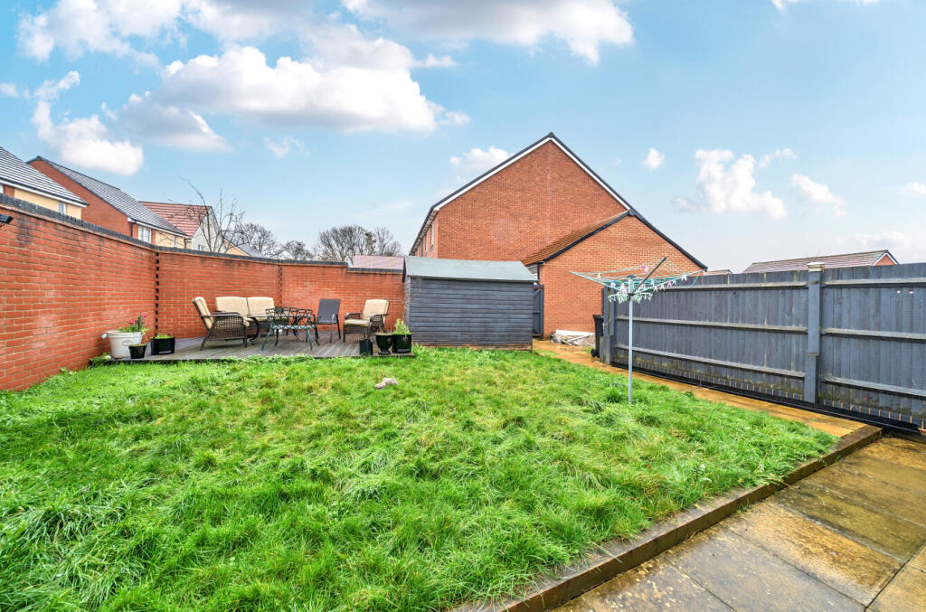 1385658-16-692d80...