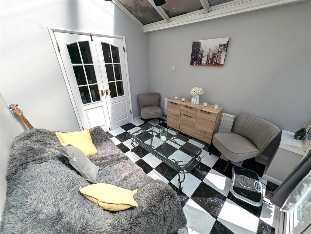 PXL_20250710_114957908.RAW-01.COVER.jpg