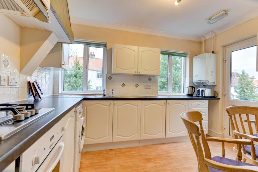 KITCHEN (3)