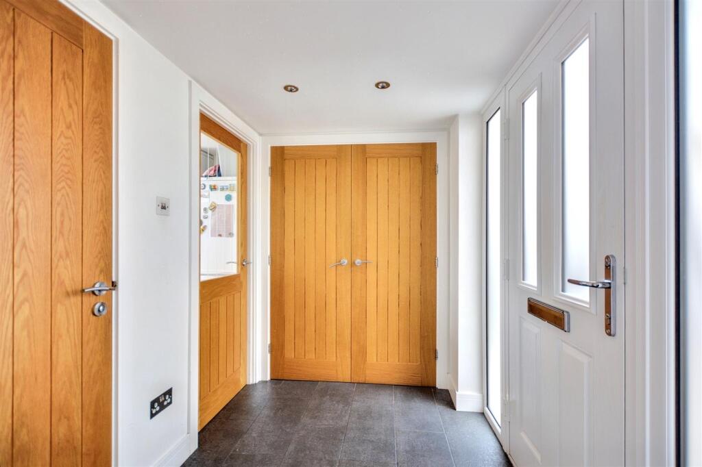 Entrance Hall.jpeg