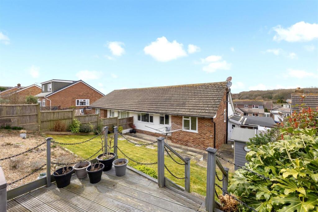 Broad Rig Avenue 41 VIEW OF REAR.jpeg