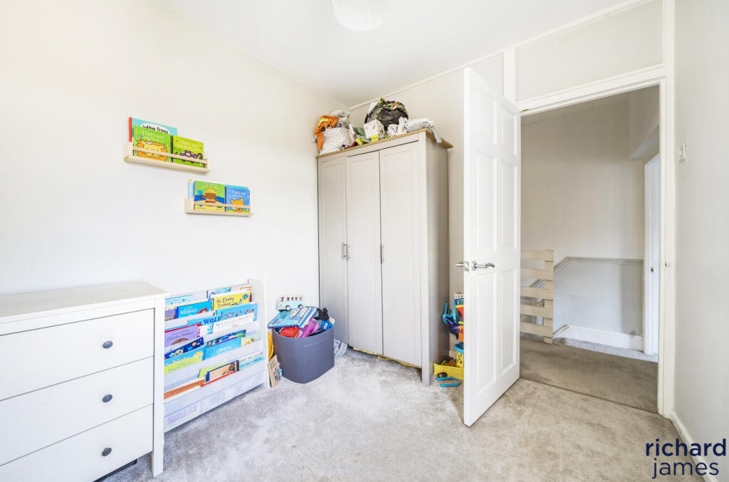 88295845-f028-43f...