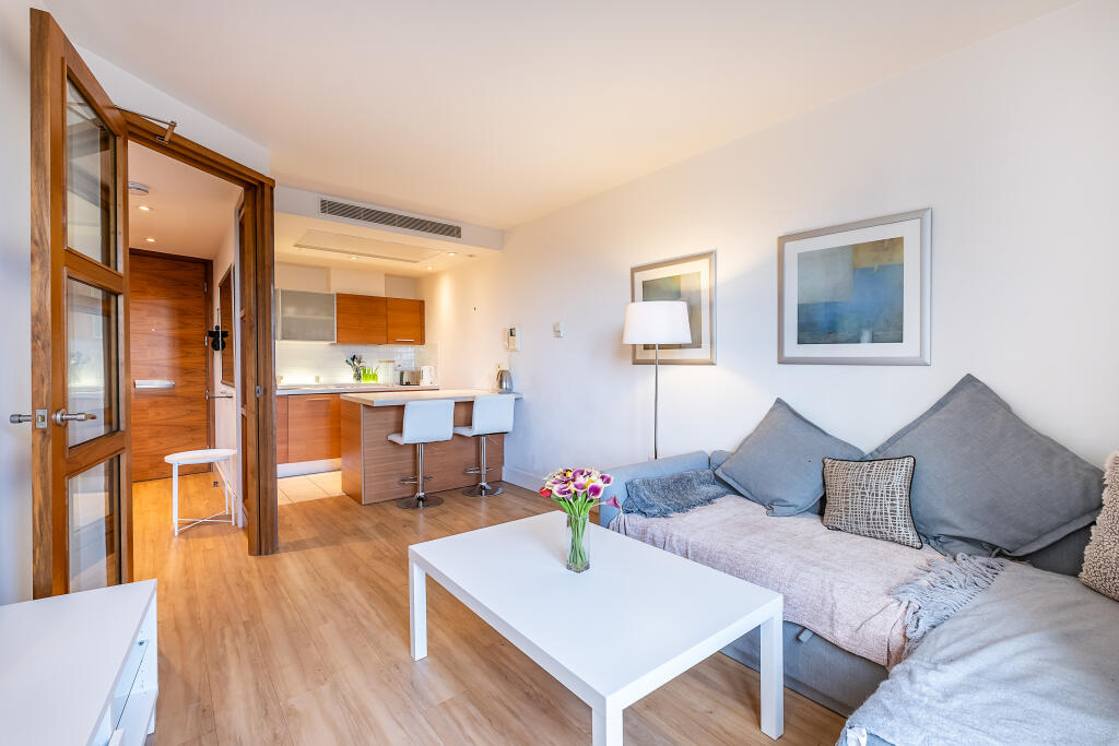 Open Plan Reception Room