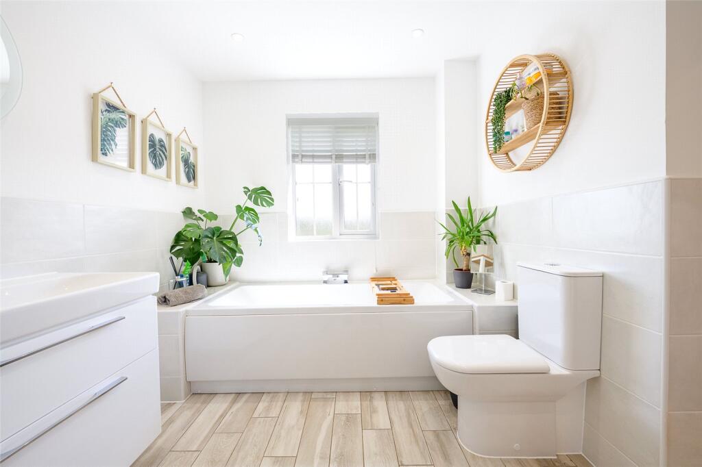 Master En-Suite