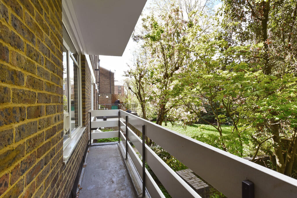 8 Skipworth Road ...