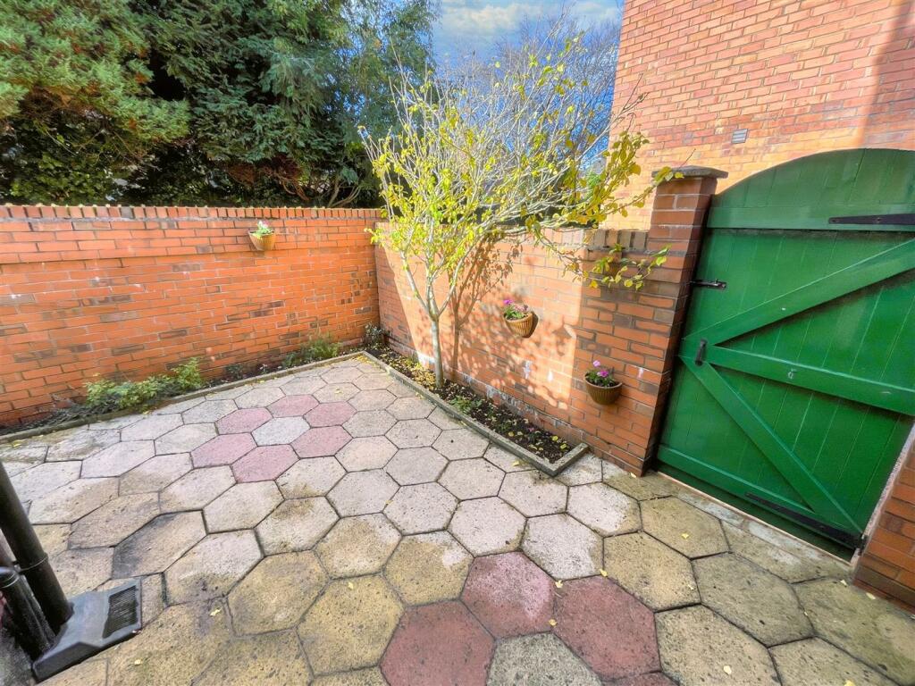 Gardens Aspect 2