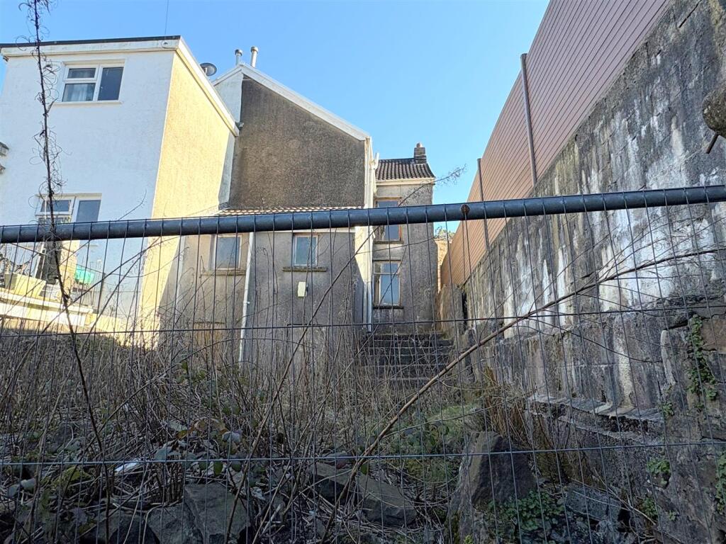 Rear Garden.jpg