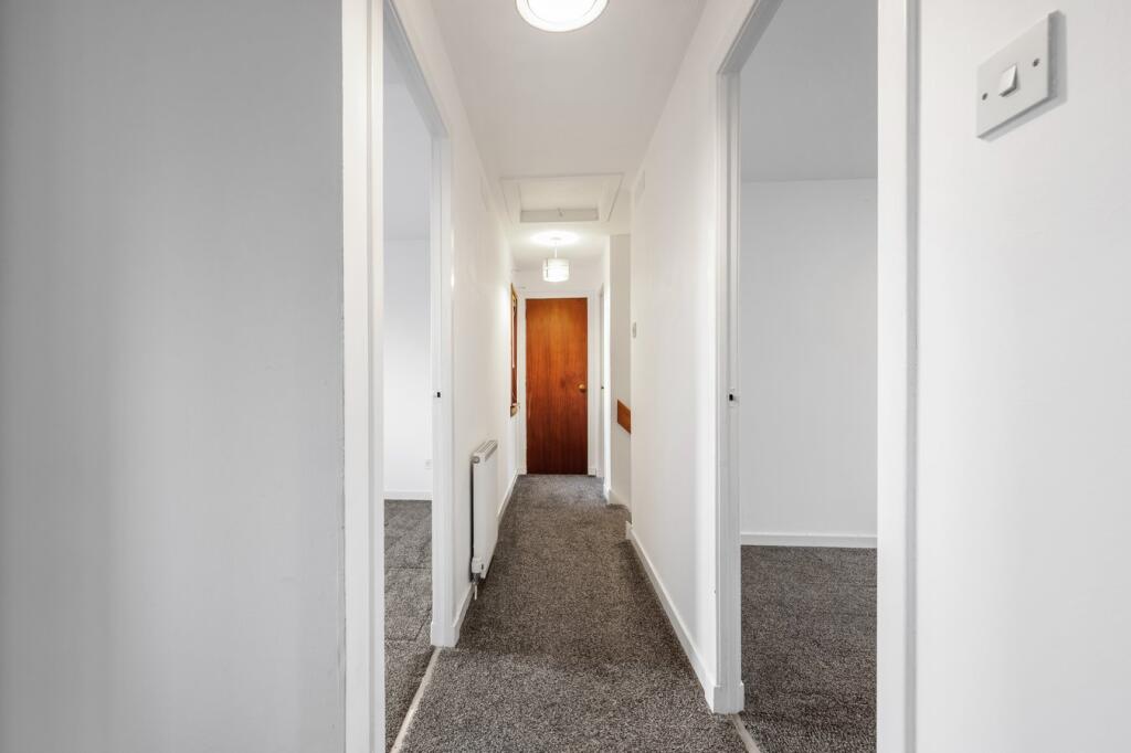 Forth Court, Dunfermline, KY12