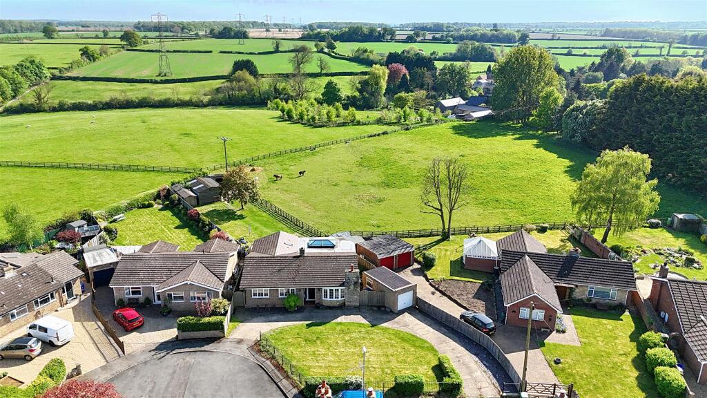 Annesley, Plum Park Lane, Paulerspury (dr)  (6).jp