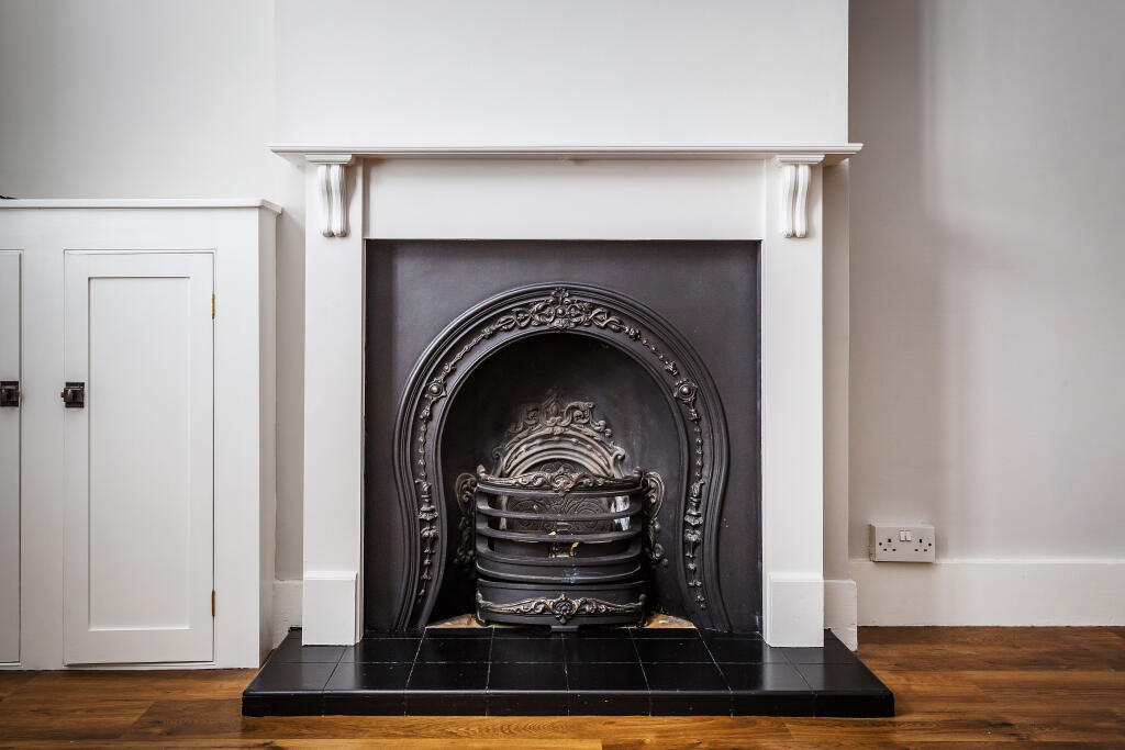 Feature fireplace.jpg