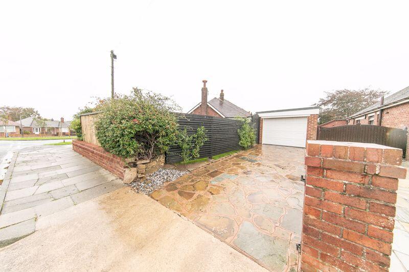 Garage &amp; driveway