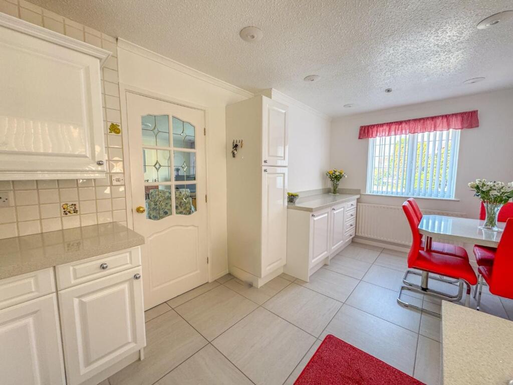 Lavenham Close - Image-29.jpg