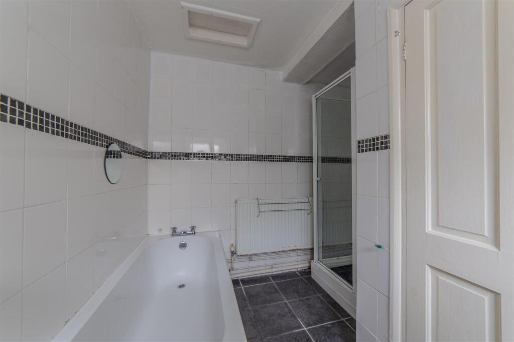 37 Wainfelin Road-15.jpg