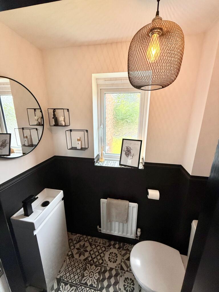 CLOAKROOM WC