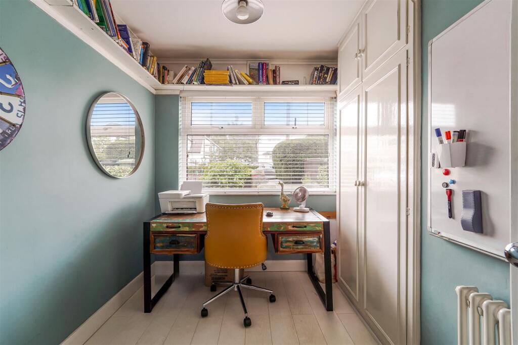 WHITESHORSE DRIVE (8).jpg