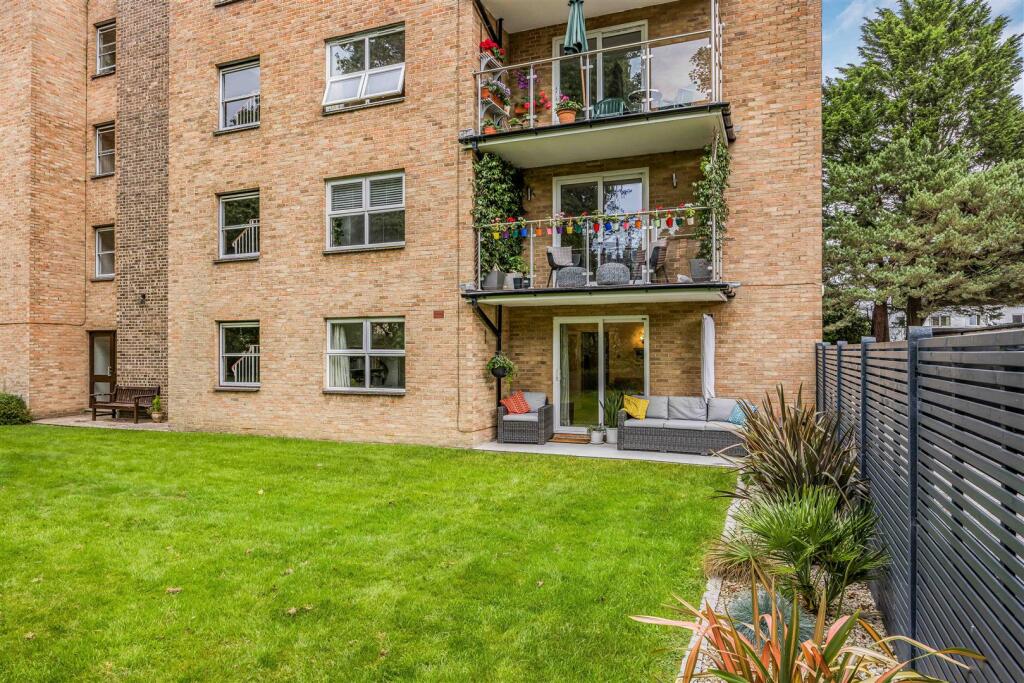 Flat 2, Centenary Court, 19 Burton Road, Poole-Sma