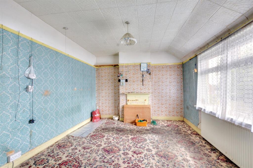 Bedroom One_2.jpeg