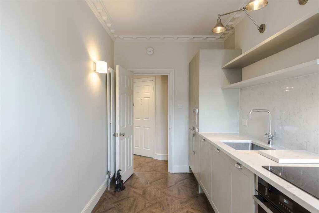 Kitchen-4.jpg