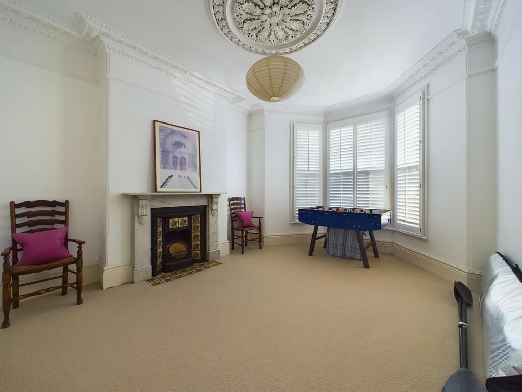 CAM02089G0-PR0326...