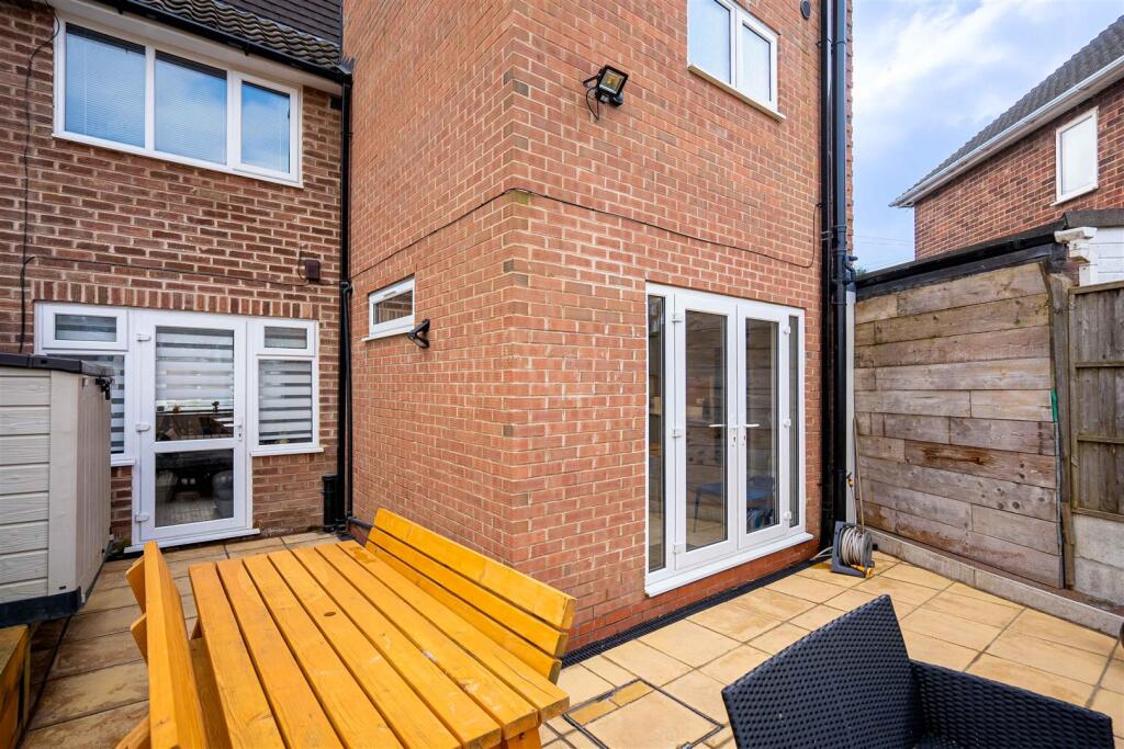 Pomeroy Road 140-17.jpg