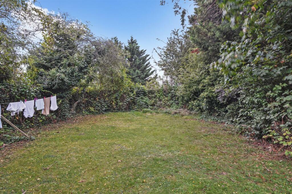 2 Mayfields Close - 8Xrqu3cKcWxxfXjr1ShT.jpg