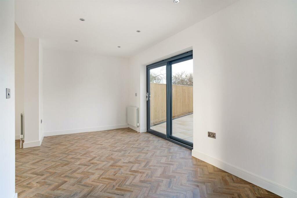 61633-88B Lansdown Road Cheltenham - (7)_low.jpg