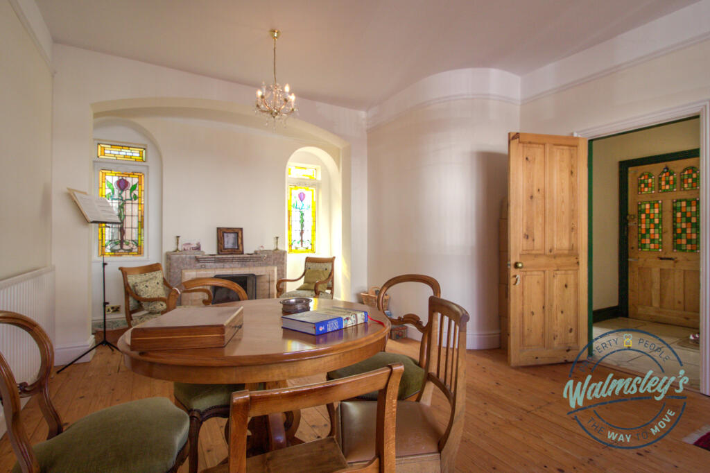 Sitting dining towards hallway