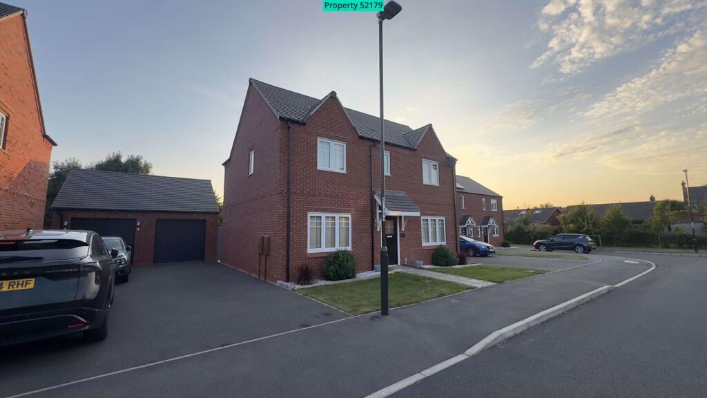 23 Ferny Close