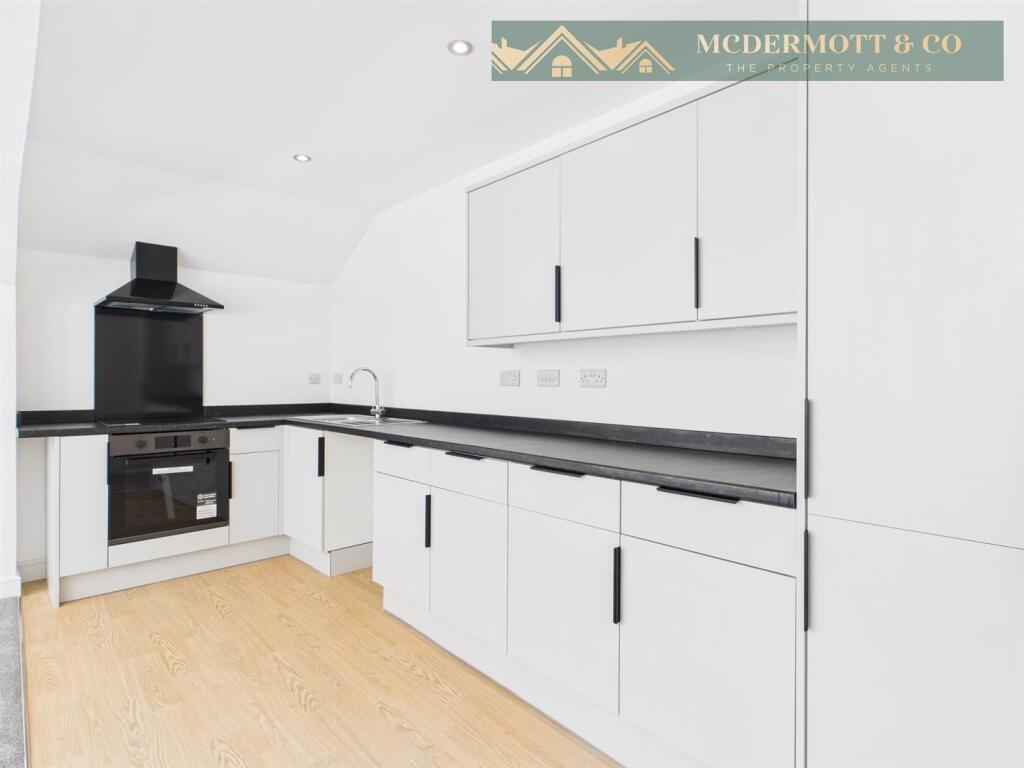APARTMENT 46