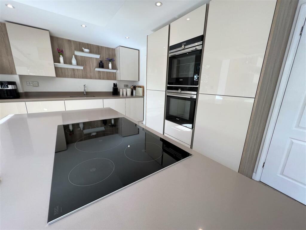 Kitchen D.JPG
