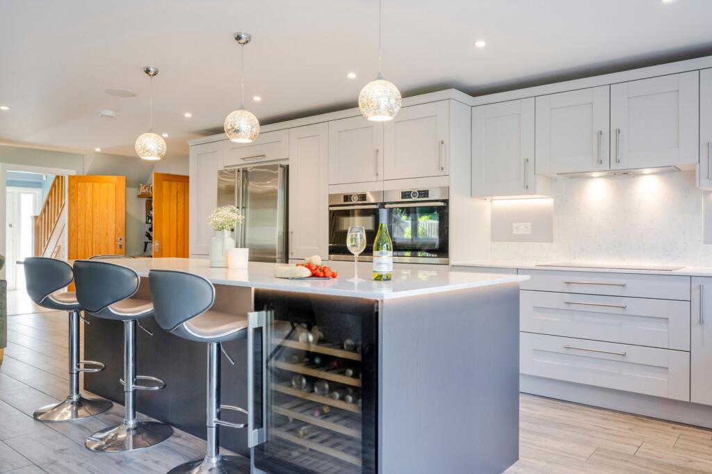 Luxury Fitted Kitchen