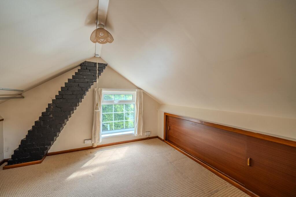 120 Sunnybank Rd-1.jpg