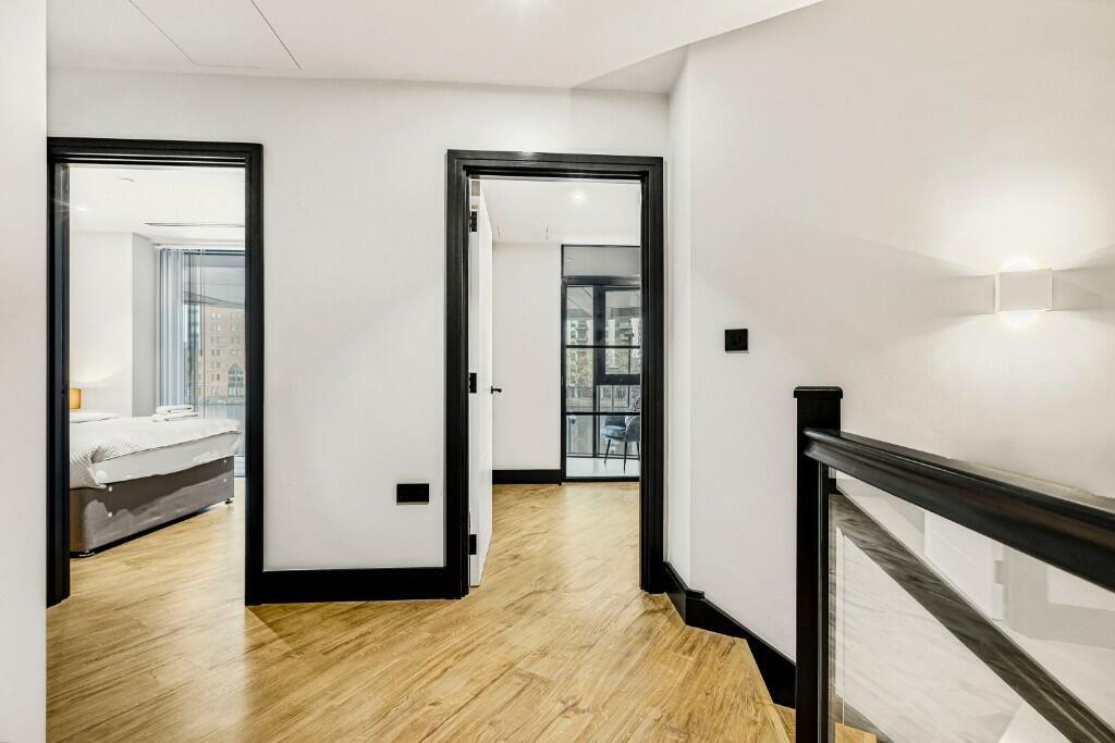 Crossharbour Plaza, London, E14