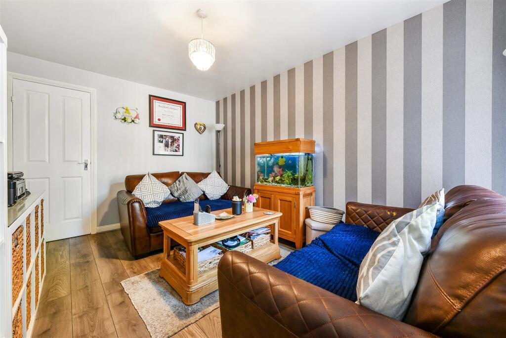 Living Room.jpg