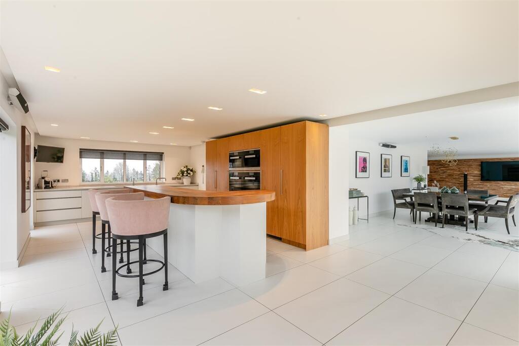 8629714-interior29.jpg