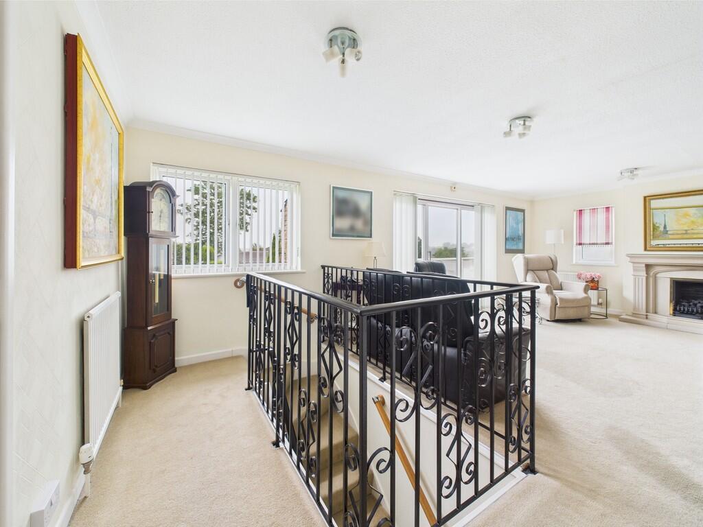 CAM02089G0-PR0483...