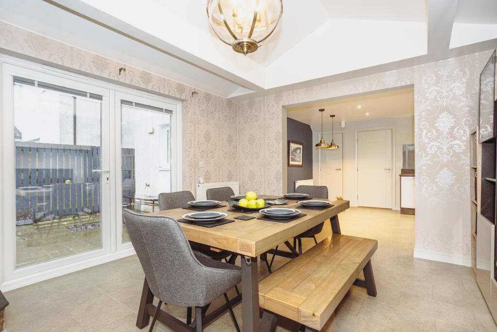 Dining/Family Room &amp; Kitchen