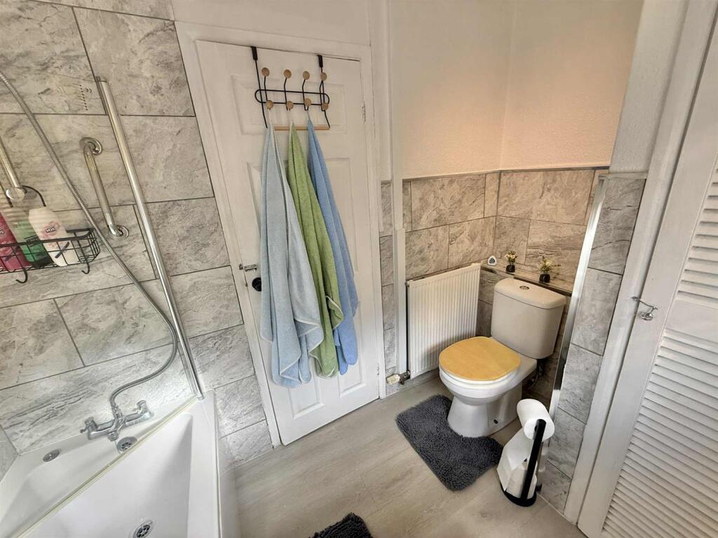 Bathroom-2.jpg