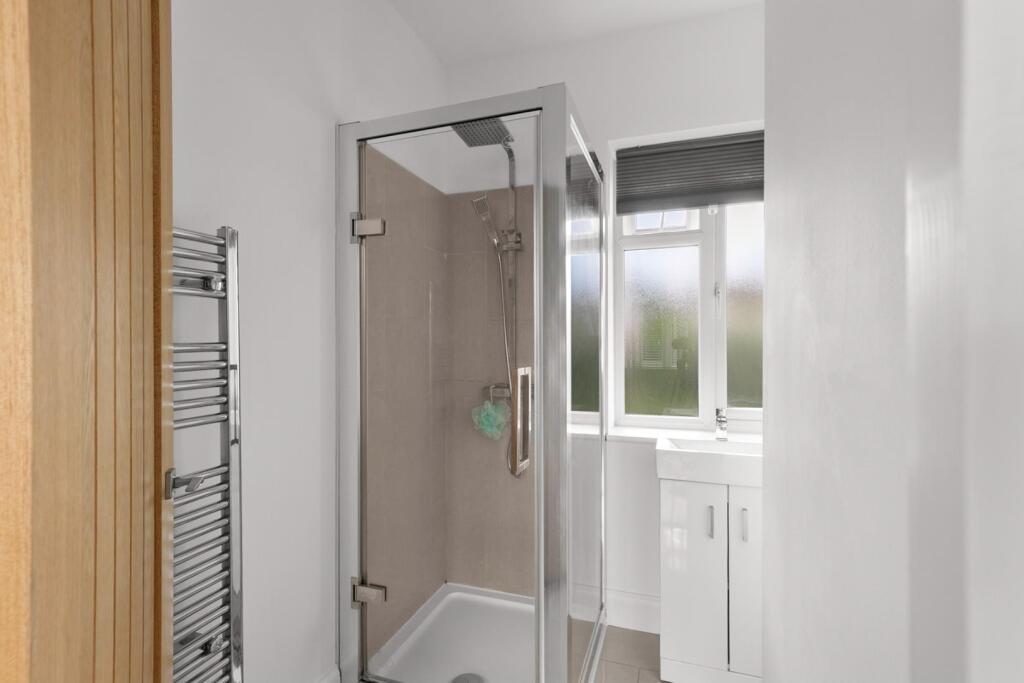 First Floor - Bed 3 - En Suite.jpg