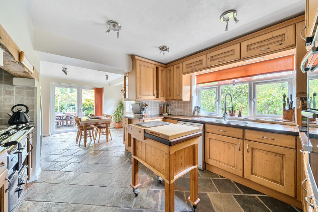 1344880-14-68b071...