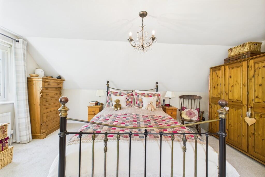 CAM01689G0-PR0465...