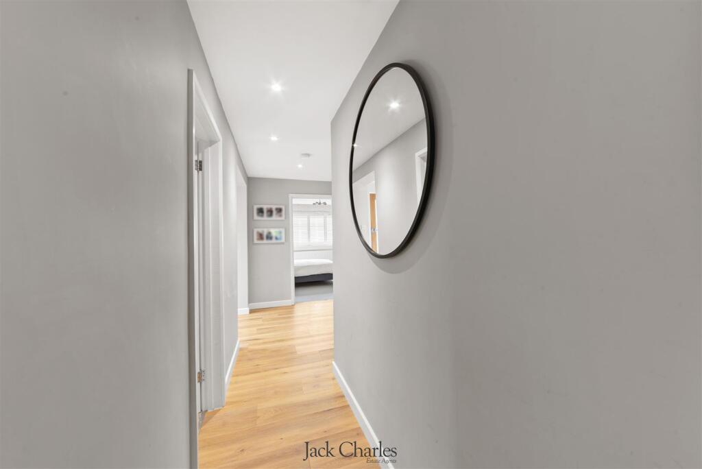 28 Barchester Way-18.jpg