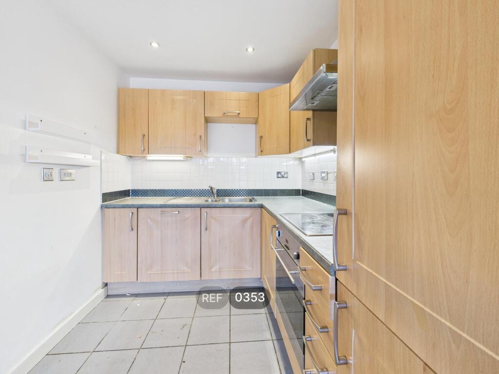 Kitchen &amp; Living area