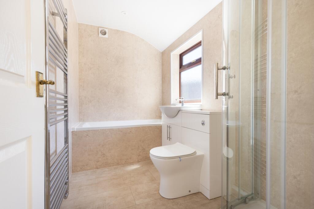 Bathroom Ewemove Goole And Selby Sales And Letting