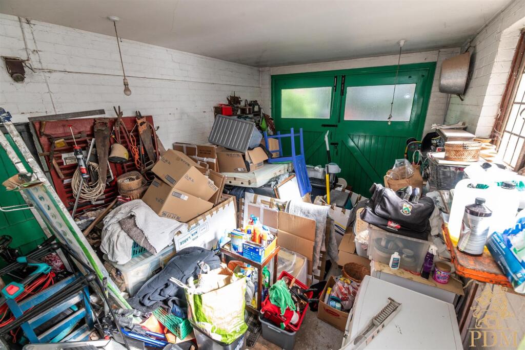 12a Thorncliffe Road (22 of 51).jpg